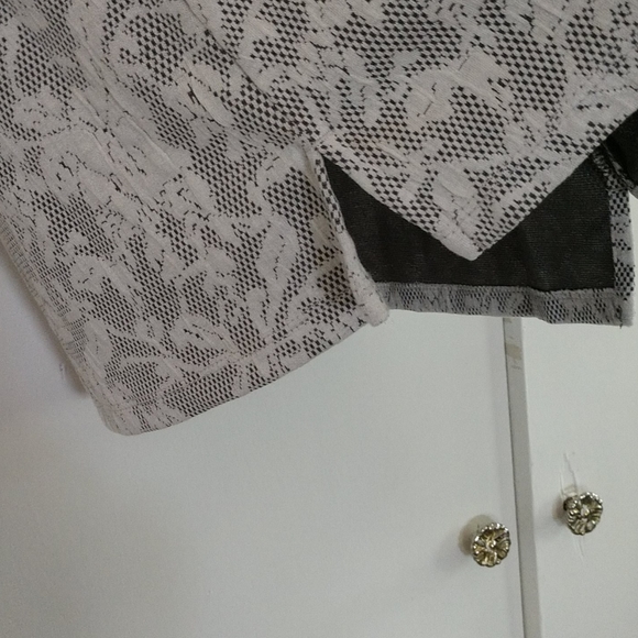 Croft & Barrow 3/4 Sleeve Top (M) - Picture 7 of 7